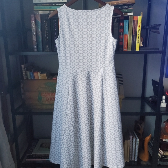 Summer dress - Picture 3 of 4